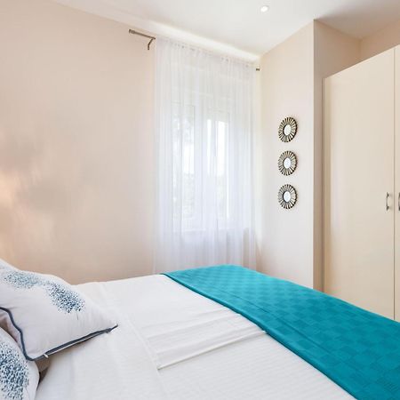 Apartments & Rooms Milcetic M Malinska Esterno foto